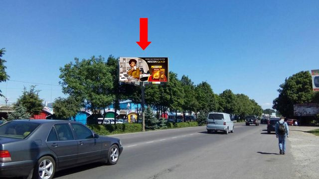 Щит 6x3,  Масарика ул. (бывш. Матросова ул.), возле входа на рынок, гипермаркета "Миван", из центра