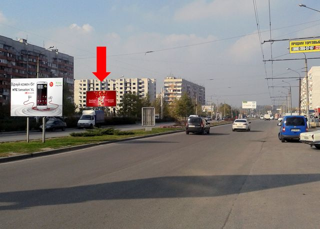 Щит 6x3, Новокузнецкая ул., 21, рынок "Южный", супермаркет "Брусныця", в центр Щит 6x3, Новокузнецкая ул., 21, рынок "Южный", супермаркет "Брусныця", в центр