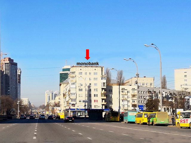 Дах 12x2.5,  Победы пр., 2 - пл. Победы, на светофоре, в сторону Воздухофлотского моста