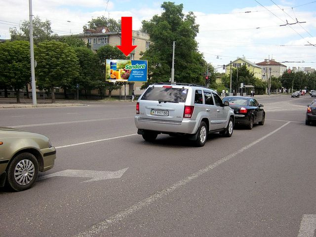 Призма 6x3,  Любинская ул., 51, в центр, остановка