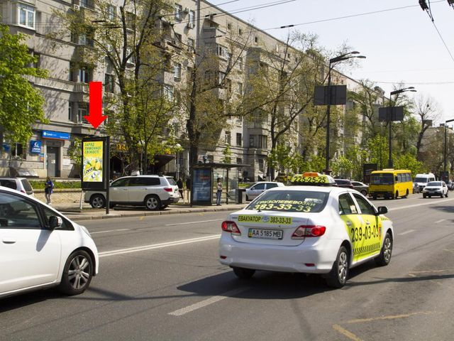 Сітілайт 1.2x1.8,  Мазепы ул., 3, ст. м. "Арсенальная", в сторону пл. Славы