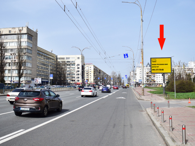 Цифрова панель 3.14x2.3,  Українки бул., 21, в сторону ст. м. "Печерська", до центру, (ролик 10 сек, 1 вихід/1,5 хвилини)