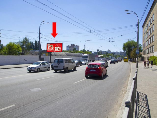 Щит 6x3, Луговая ул. - ул. Бережанская, на светофоре, в сторону в сторону ул. Автозаводская, ул. Вышгородская Щит 6x3, Луговая ул. - ул. Бережанская, на светофоре, в сторону в сторону ул. Автозаводская, ул. Вышгородская