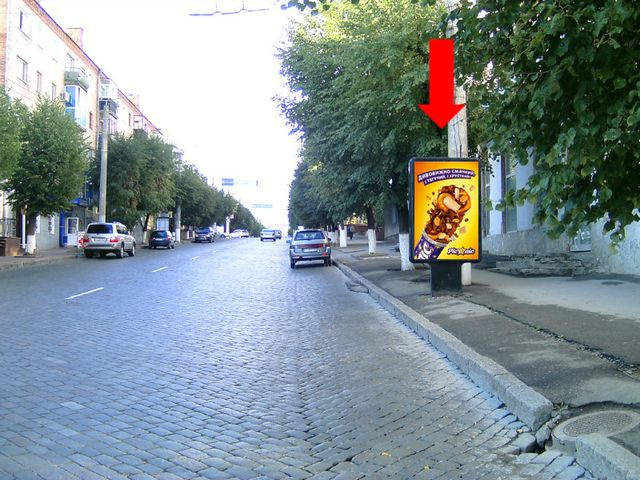 Сітілайт 1.2x1.8,  Б. Перспективная ул. (бывш. Маркса ул.) / Гагарина ул., возле "Райффайзен Банк Аваль"