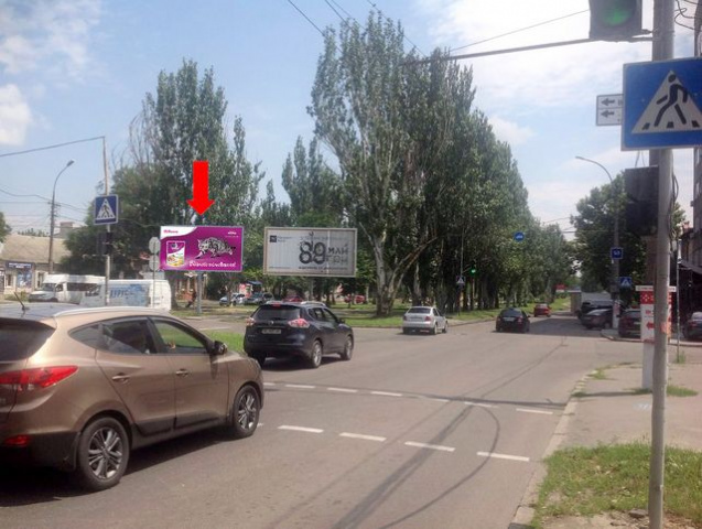 Призма 6x3,  Центральный пр. (бывш. Ленина пр.) / М. Морская ул., 2, бульвар, из центра, левая