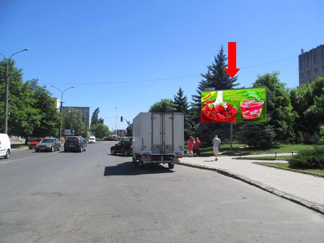 Щит 6x3, Грушевского ул. / ул. Минайская, возле фирменного магазина "Тиса" Щит 6x3, Грушевского ул. / ул. Минайская, возле фирменного магазина "Тиса"