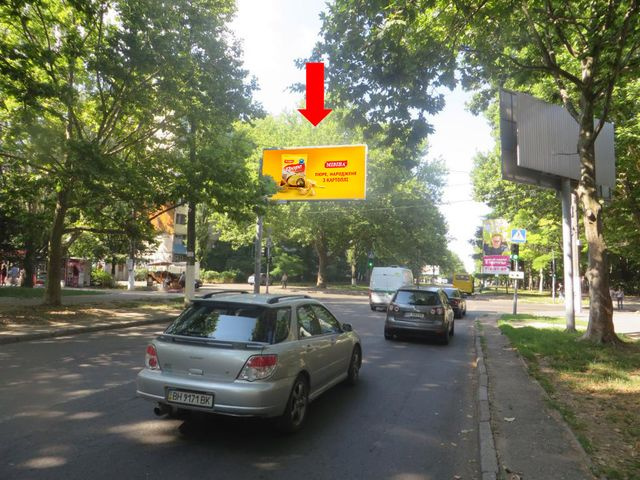 Щит 6x3, Варненская ул., 5 / Героев Крут ул. (бывш. Терешковой ул.), в сторону Петрова ул. Щит 6x3, Варненская ул., 5 / Героев Крут ул. (бывш. Терешковой ул.), в сторону Петрова ул.