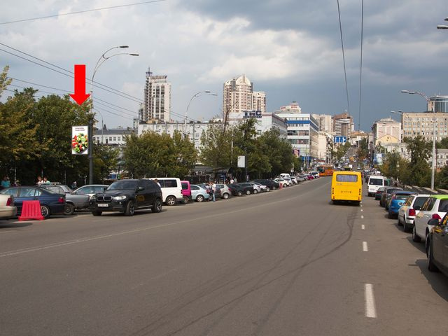 Сітілайт 1.2x1.8,  Петлюры ул., 32, возле автостанции "Киев", в сторону центра