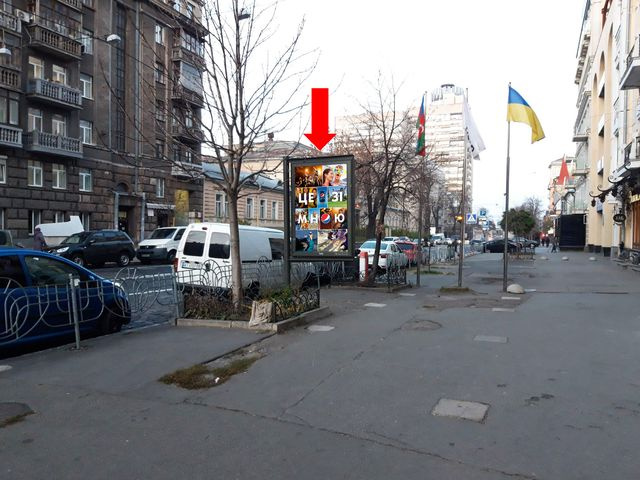 Сітілайт 1.2x1.8,  Хмельницкого ул., 37/2 - ул. Пирогова, возле консульства Чехии, в сторону ул. Гончара