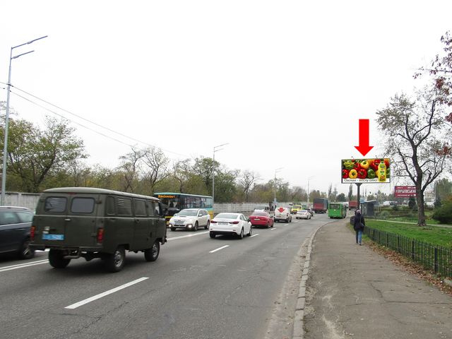 Щит 6x3, Харьковское шоссе, 21, перед поворотом на жд вокзал Дарница, в сторону Дарницкая пл. (бывш. Ленинградская пл.) Щит 6x3, Харьковское шоссе, 21, перед поворотом на жд вокзал Дарница, в сторону Дарницкая пл. (бывш. Ленинградская пл.)