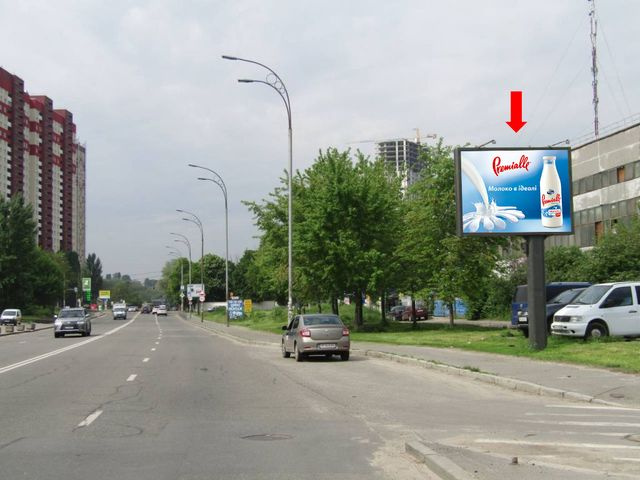 Щит 3.14x2.3,  Брожко ул. (бывш. Кировоградская ул.), 38, возле АЗС "Glusco", в сторону Лобановского пр. (бывш. Краснозвездный пр.)