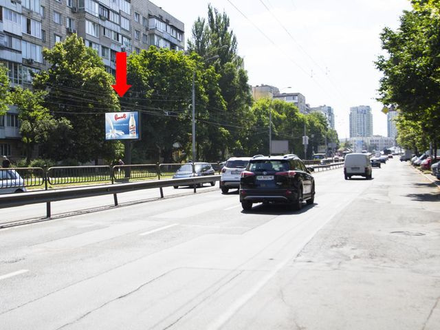 Щит 3.14x2.3,  Чоколовский бул., 18, в сторону Севастопольской пл.