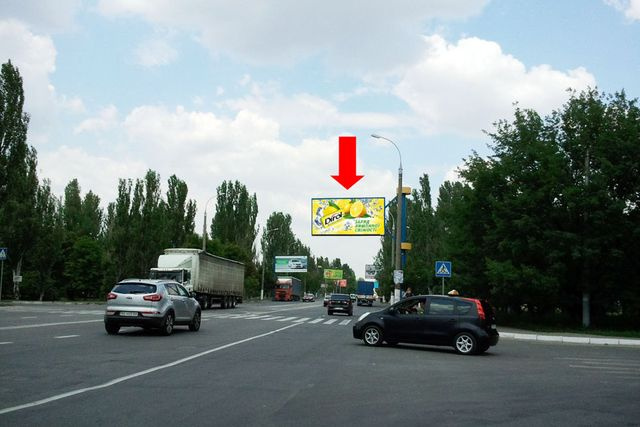 Щит 6x3,  Николаевское шоссе / Кедровского ул. (бывш. Буденного ул.), автовокзал, гусь, над дорогой, из центра