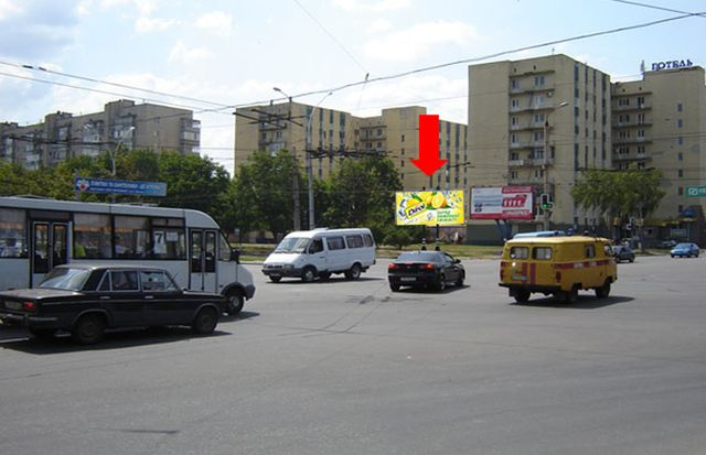 Призма 6x3,  Харьковская ул. / Прокофьева ул., левая