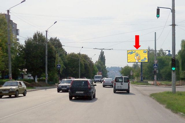 Щит 6x3,  Южнокольцевая ул., 23 / Героев Крут бул., возле рынка, в сторону Воробкевича ул.