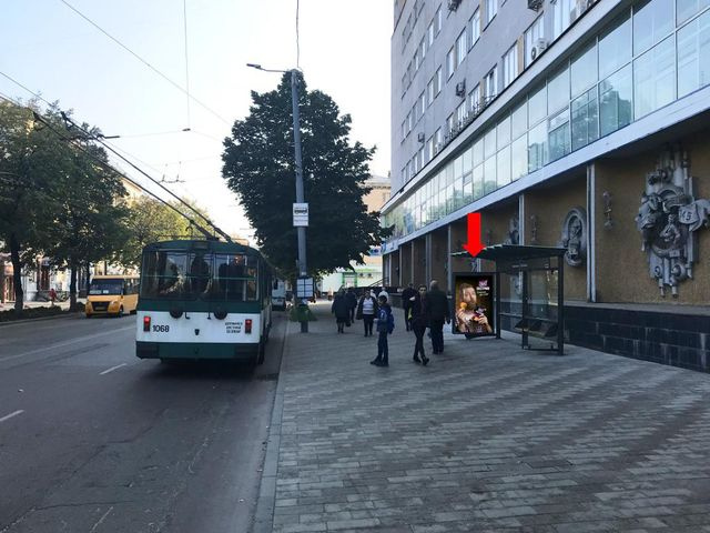 Сітілайт 1.2x1.8,  Киевская ул., 22 / ул. Покровская (бывш. ул. Щорса), остановка «Укртелеком», из центра