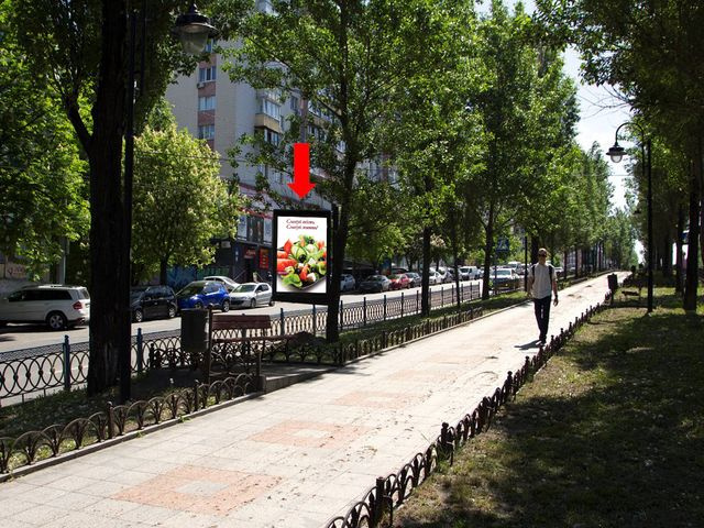 Сітілайт 1.2x1.8,  Украинки бул., 3, на светофоре, в сторону пл. Л. Украинки