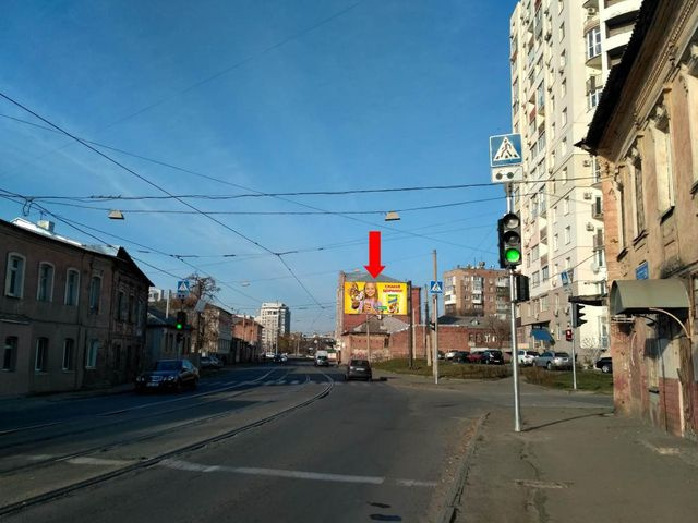 Щит 6x3,  Грековская ул. - пер. Ващенковский, на светофоре, в центр