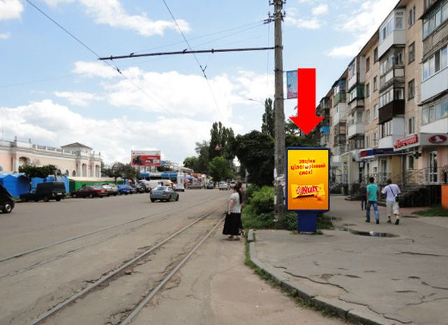 Сітілайт 1.2x1.8,  Небесной сотни ул. (бывш. ул. Московская) / ул. Лятошинского, возле Житнего рынка