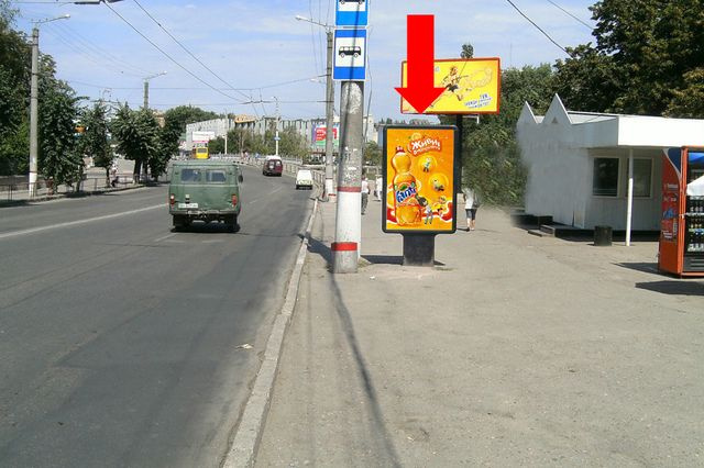 Сітілайт 1.2x1.8,  Соборная ул. (бывш. 50-летия Октября ул.) / Б. Перспективная ул. (бывш. Маркса ул.), возле моста через р. Ингул, в центр