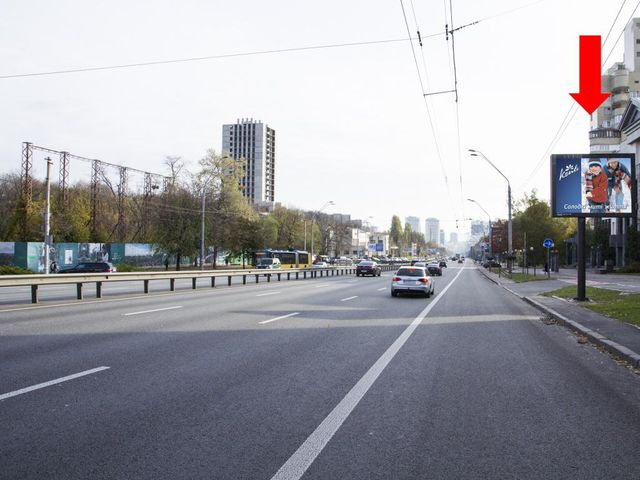 Скролл 3.14x2.3,  Победы пр., 43, возле ресторана "Il Molino", 100м. до ул. Янгеля, в центр