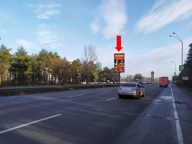 Щит 3x6,  Броварской пр., разделитель, 500 м до въезда в Бровары