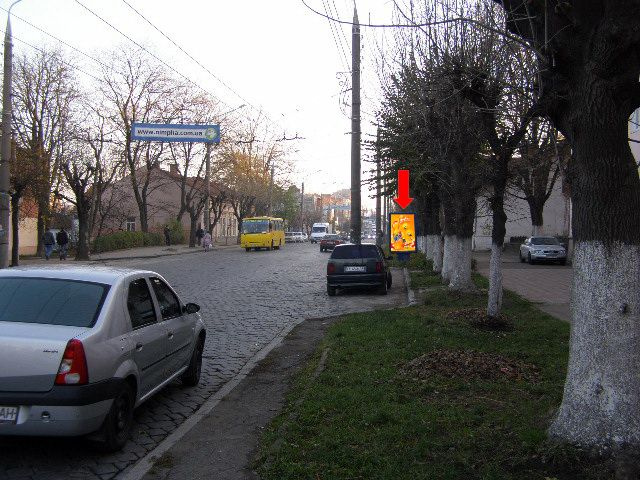 Сітілайт 1.2x1.8,  Главная ул., 104, из центра