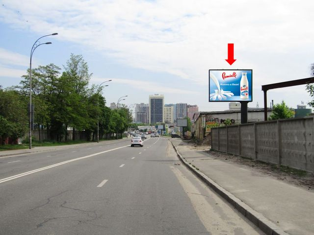 Щит 3.14x2.3,  Брожко ул. (бывш. Кировоградская ул.), напротив АЗС "Glusco", в сторону Гринченко ул.