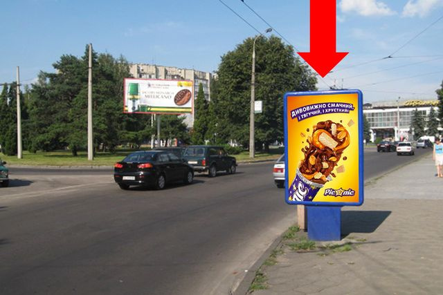 Сітілайт 1.2x1.8,  Винниченко ул. / Победы пр. / Независимости пл., возле корпуса ВНУ
