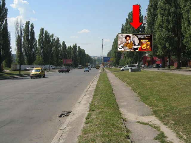 Щит 6x3,  Шухевича ул., 2, возле Ощадбанка, в центр