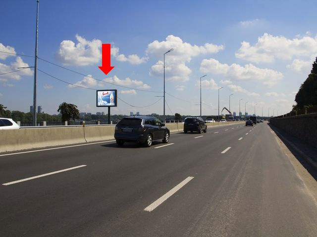 Беклайт 3.14x2.3,  Набережное шоссе ул., 950 м. до ст.м. "Днепр", со стороны Подола
