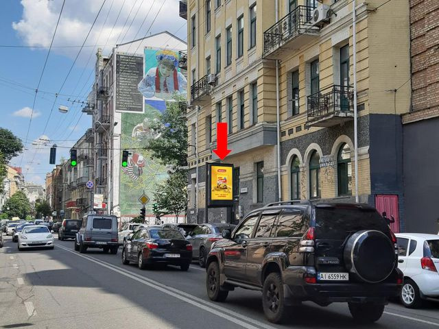 Скролл 1.2x1.8,  Б. Житомирская ул. / Гончара ул., на светофоре, в сторону ул. Крещатик