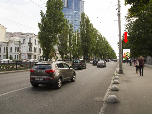 Скролл 1.2x1.8,  Шевченко бул., 36, возле Ботанического сада, в сторону Крещатик ул.