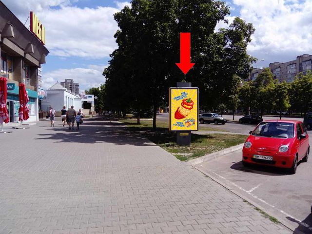 Сітілайт 1.2x1.8,  Харьковская ул., возле супермаркетов "Сам", "Фокстрот", "Watsons"