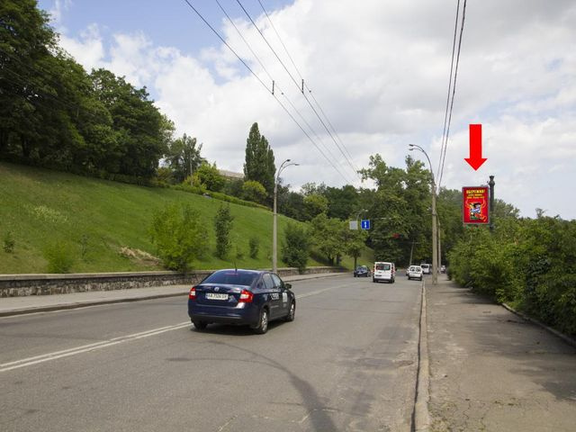 Сітілайт 1.2x1.8,  Подольский спуск, в сторону ул. Кирилловской (бывш. ул. Фрунзе)