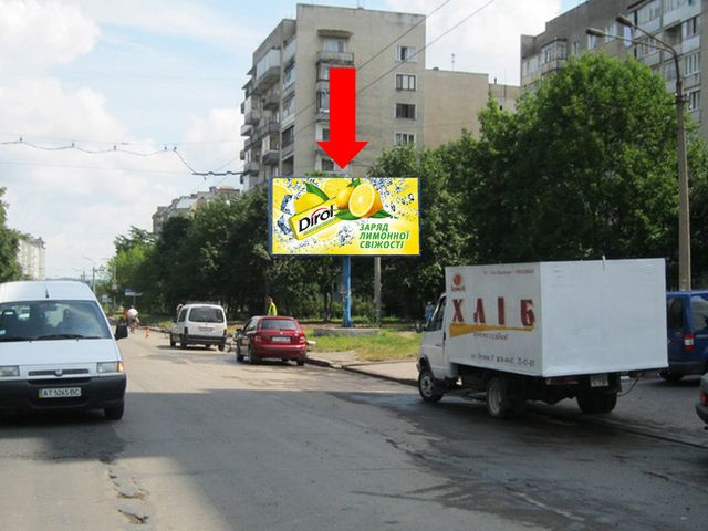 Щит 6x3,  Троллейбусная ул., 12, возле аптеки, из центра