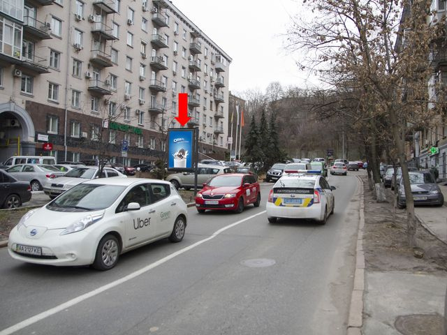 Сітілайт 1.2x1.8,  Кловский Спуск 9/2 - ул. Мечникова, на светофоре, в сторону ул. Московской