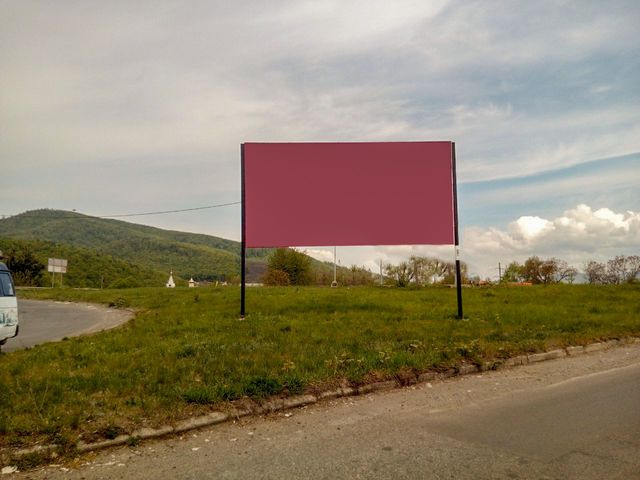 Щит 6x3,  Трасса Киев-Чоп (М-06), пгт Кольчино, (1), поворот с трассы