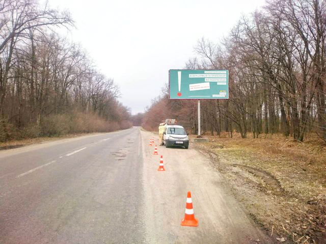 Щит 6x3,  пгт Володарка, въезд в город со стороны Кривца