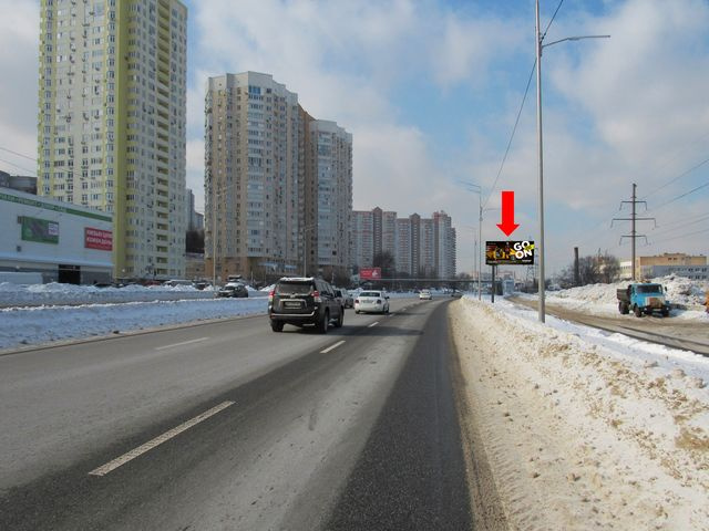 Цифрова панель 6x3,  Саперно-Слободская ул., 26, напротив супермаркета "Leroy Merlin", на светофоре, в сторону пл. Демеевской, (ролик 10 сек, 1 выход/1,5 минуты)