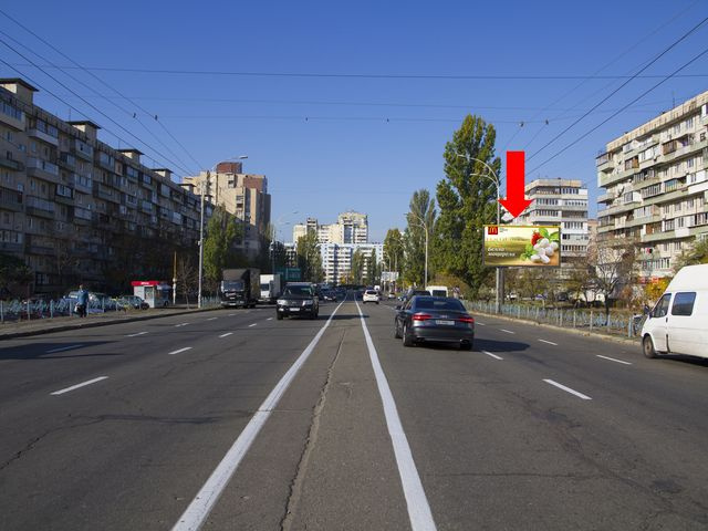 Призма 6x3,  Архипенко ул. (бывш. М. Залки), напротив супермаркета "Сильпо", в сторону ст.м. "Оболонь"