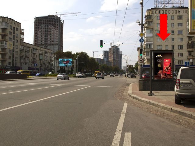 Скролл 1.2x1.8,  Победы пл., 2, возле Цирка, на светофоре, в сторону Воздухофлотского моста