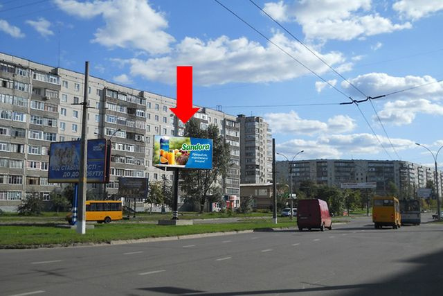 Щит 6x3,  Лушпы пр. / Интернационалистов ул., разделитель, в центр