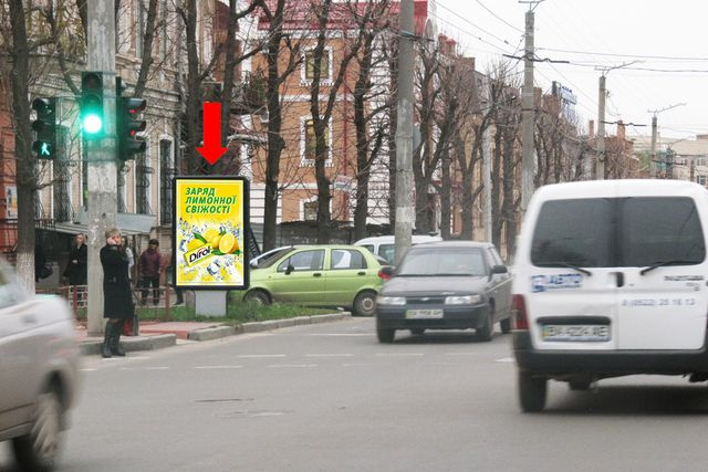 Сітілайт 1.2x1.8,  Шевченко ул. / Черновола ул. (бывш. Луначарского ул.), возле магазина "Золото"