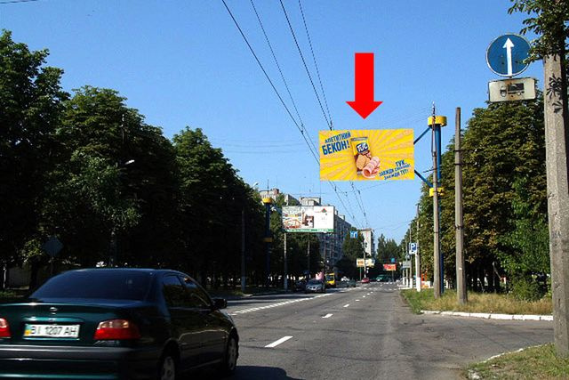 Щит 6x3,  Пугачева ул.  (бывш. Московская ул.), заезд к заводу "КРАЗ"