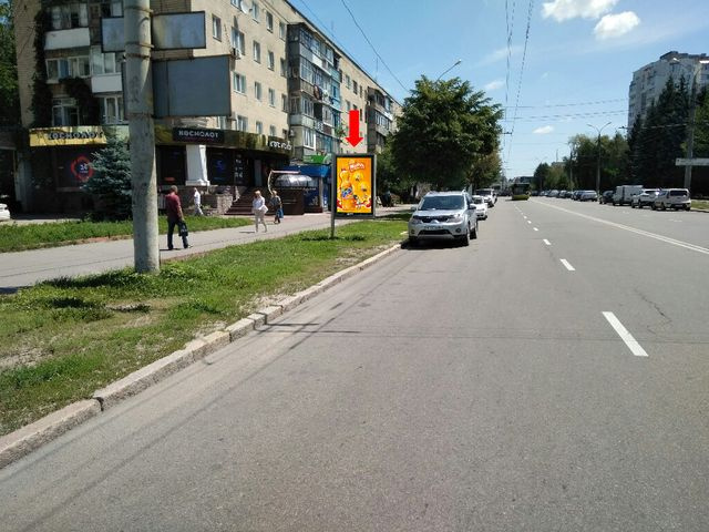Сітілайт 1.2x1.8,  Келецкая ул. / Юности пр., возле супермаркета "Фокстрот", "McDonald's"
