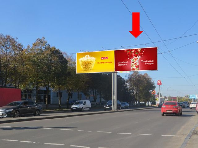 Щит 6x3,  Рихтера ул. (бывш. Щорса ул.) / Радостная ул., 2/4,со стороны пл. Б.Деревянко, разделитель, правая