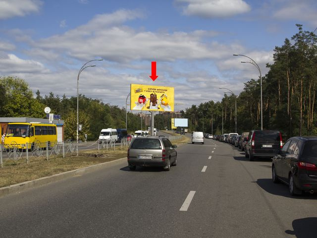 Щит 6x3,  Старобориспольская ул., 200 м. от Харьковской пл., разделитель, в сторону ул. Бориспольской, ст.м. "Красный Хутор"