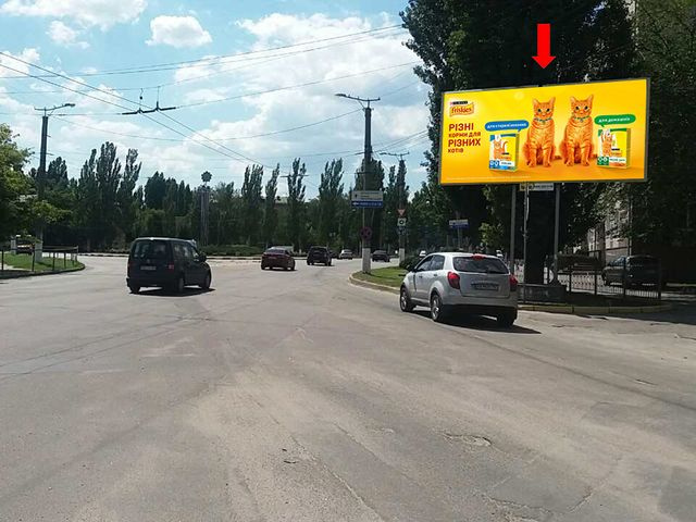 Щит 6x3,  Полтавская ул. / Маланюка ул. / Дружбы Народов пл., супермаркет "АТБ"