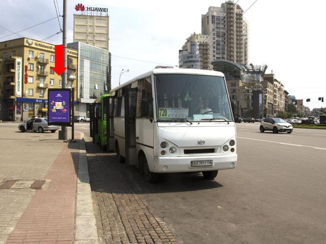 Сітілайт 1.2x1.8,  Победы пл., 2, возле Цирка, в сторону бул. Шевченка